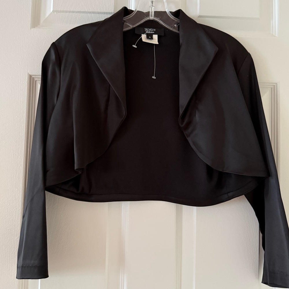 Tadashi Collection Black Cropped Blazer